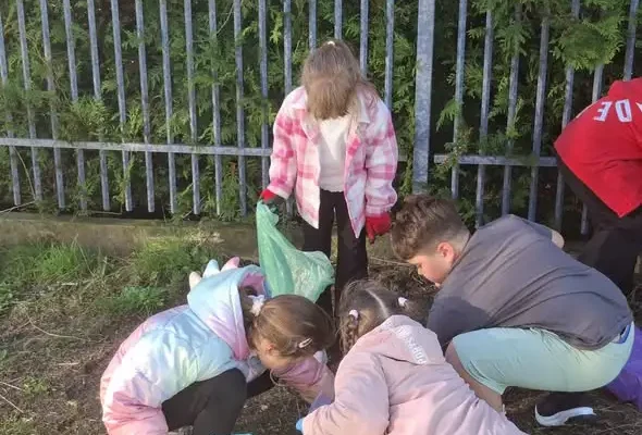 Finał akcji Sprzątanie Świata w szkole – „SOS dla wody! Niech będzie wolna od śmieci”
