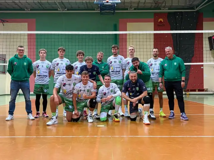 Siatkarze LKS Olimpii Włodowice wygrywają z MKSR Pyskowice 3:2 po tie-breaku