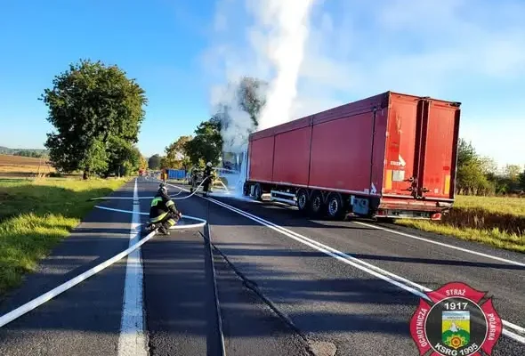Pożar ciężarówki na DK 78 między Kroczycami a Lgotą Murowaną