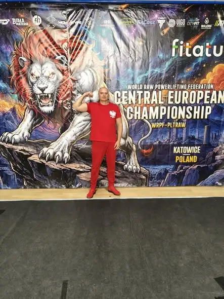 Dawid Warmuz z Poręby zdobył cztery medale na Otwartych Mistrzostwach Europy Centralnej WRPF