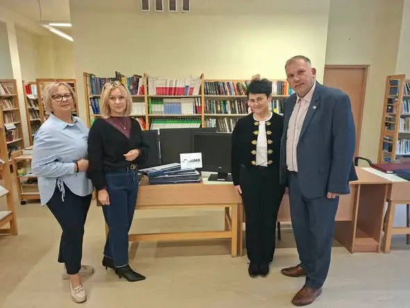 Pilica: Liceum otrzymało 5 zestawów komputerowych od ARiMR