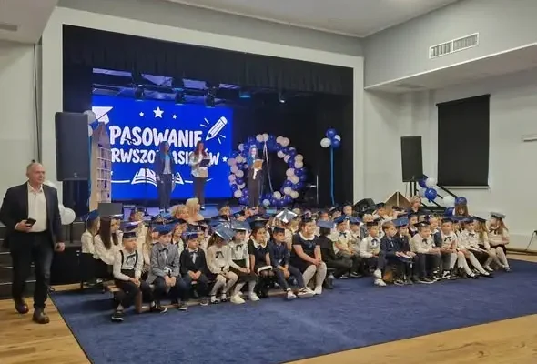Pasowanie na ucznia w Gminie Ogrodzieniec – wyjątkowy dzień dla pierwszoklasistów