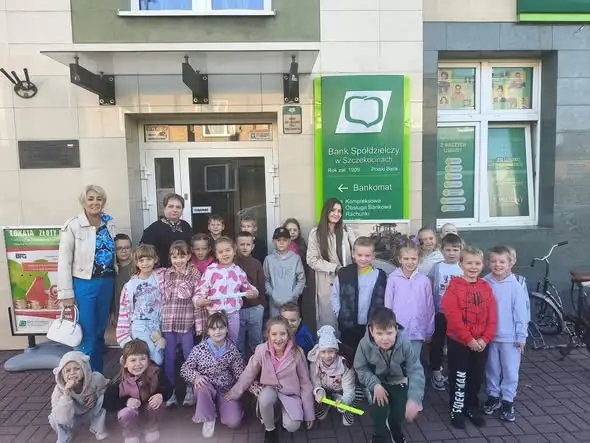 Pierwszoklasiści ze Szczekocin odkrywali tajniki bankowości