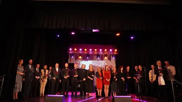 Jesienny koncert w Porębie: uczniowie i pedagodzy z Zawiercia zachwycili publiczność