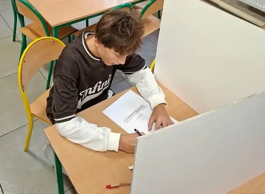 Szymon z klasy VIIIa zwycięzcą wyborów do Młodzieżowej Rady Miasta w Zawierciu