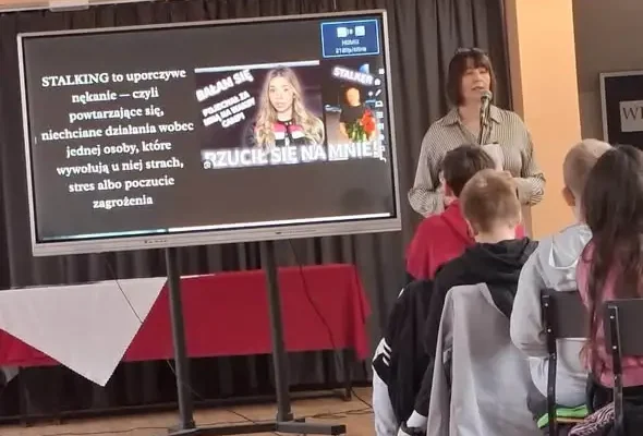 Szczekociny: ponad 150 uczniów wzięło udział w warsztatach „Wyrwani z Sieci”