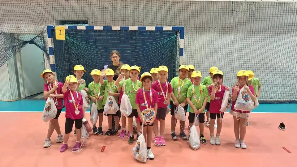 Mały Mistrz w Zawierciu: sportowa rywalizacja pierwszoklasistów